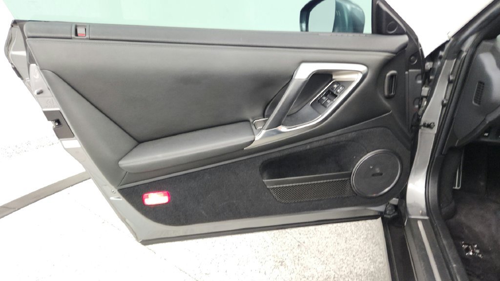 Used 2009 Nissan GT-R Premium AWD/4WD image 24