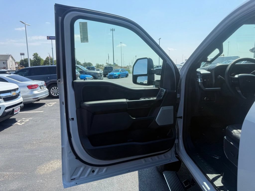 New 2026 Ford F250 Platinum AWD/4WD image 16