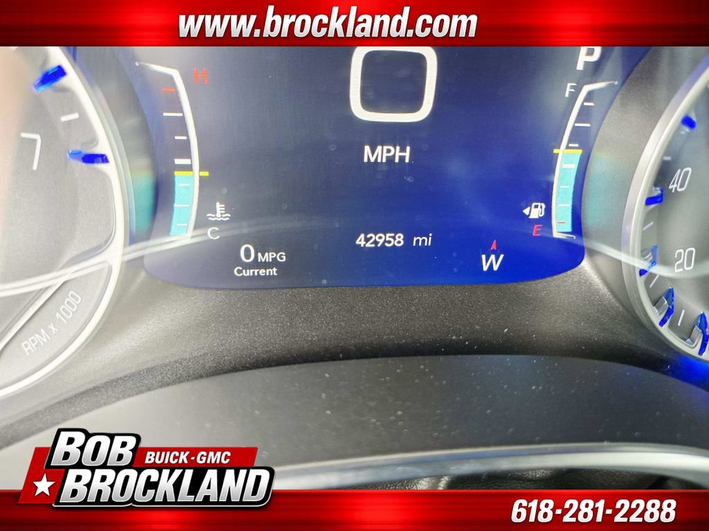 Used 2025 Chrysler Pacifica Limited image 26