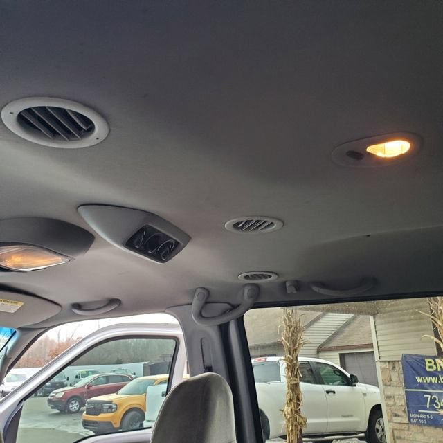 Used 2001 Ford Excursion XLT RWD image 37