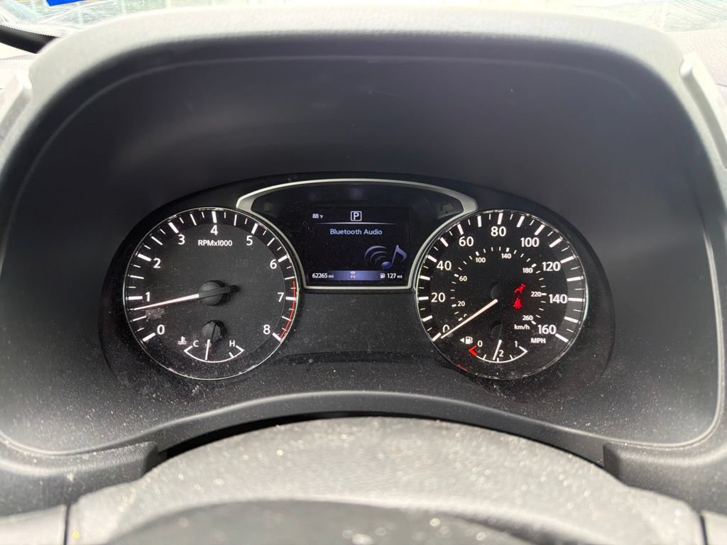 Used 2020 Nissan Pathfinder S FWD image 3