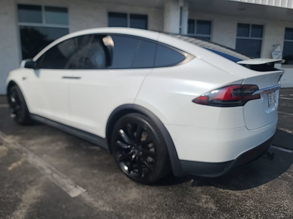 Used 2020 Tesla Model X Long Range AWD/4WD image 4