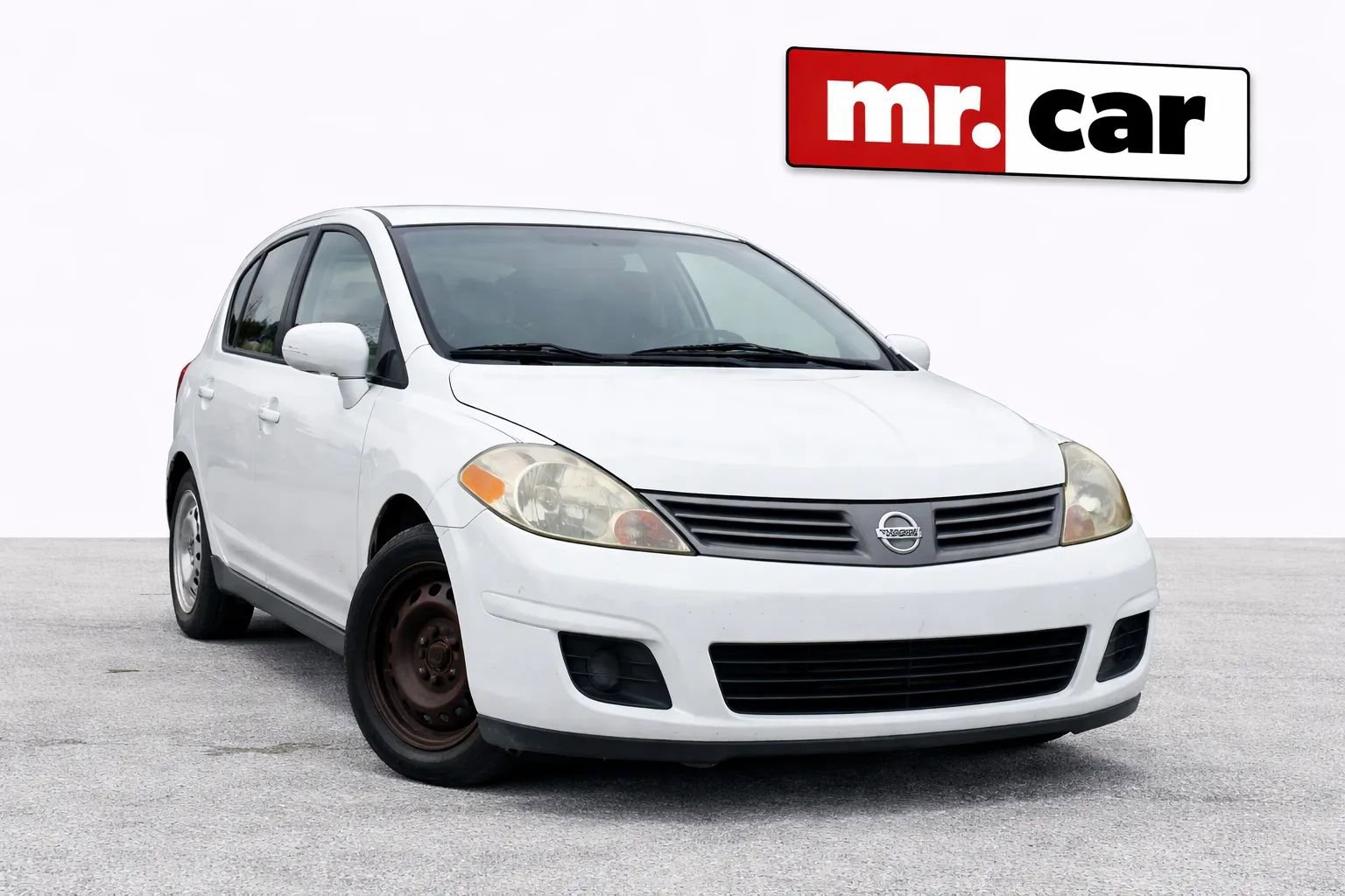 Used 2009 Nissan Versa 1.8 S image 1