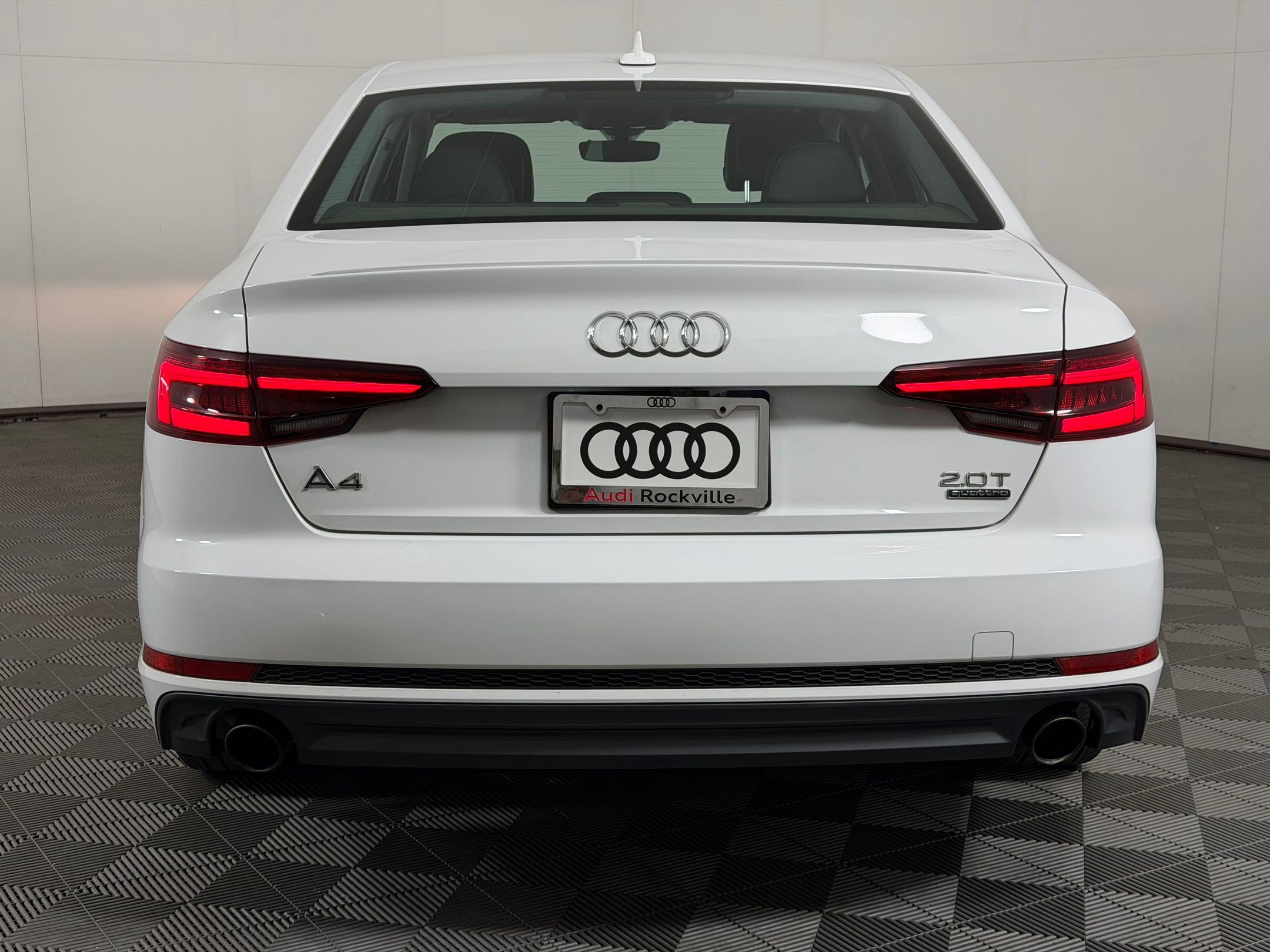 Used 2018 Audi A4 2.0T Premium AWD/4WD image 10