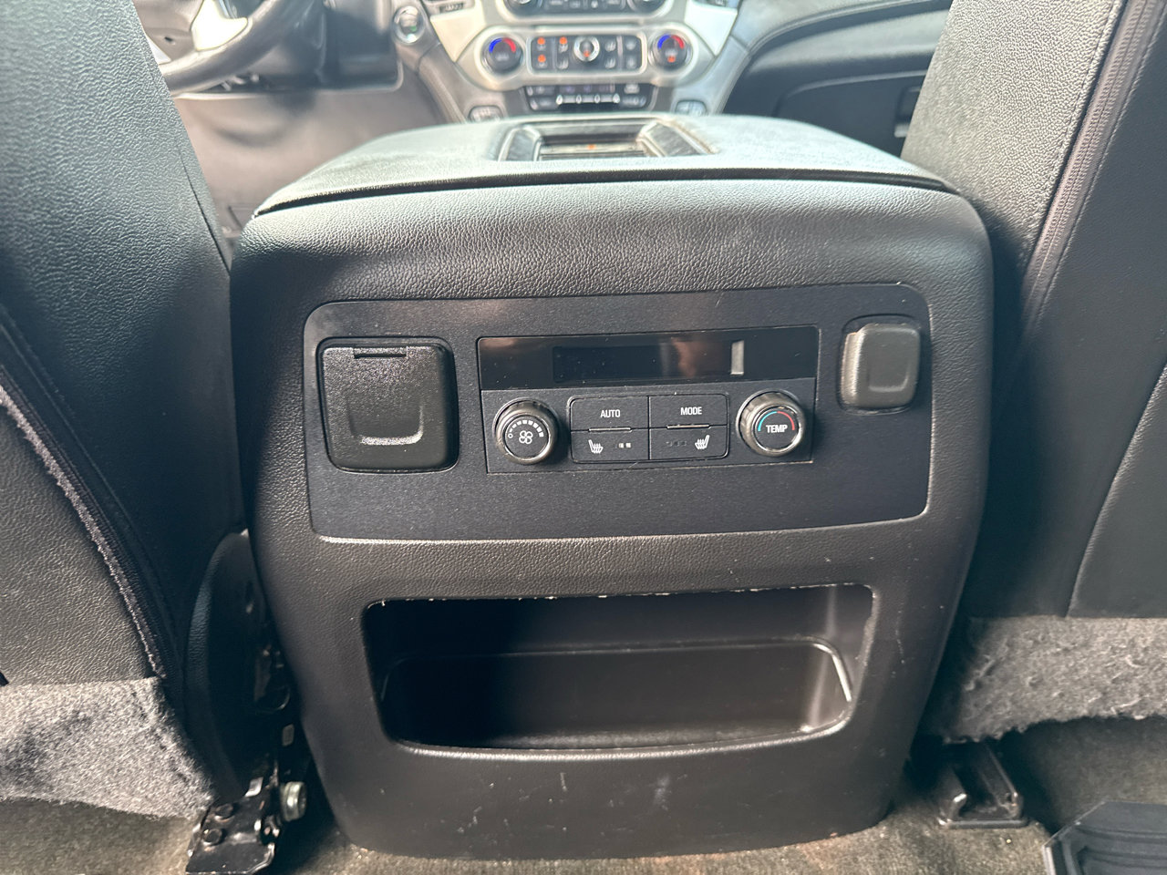 Used 2017 GMC Yukon XL SLT image 18