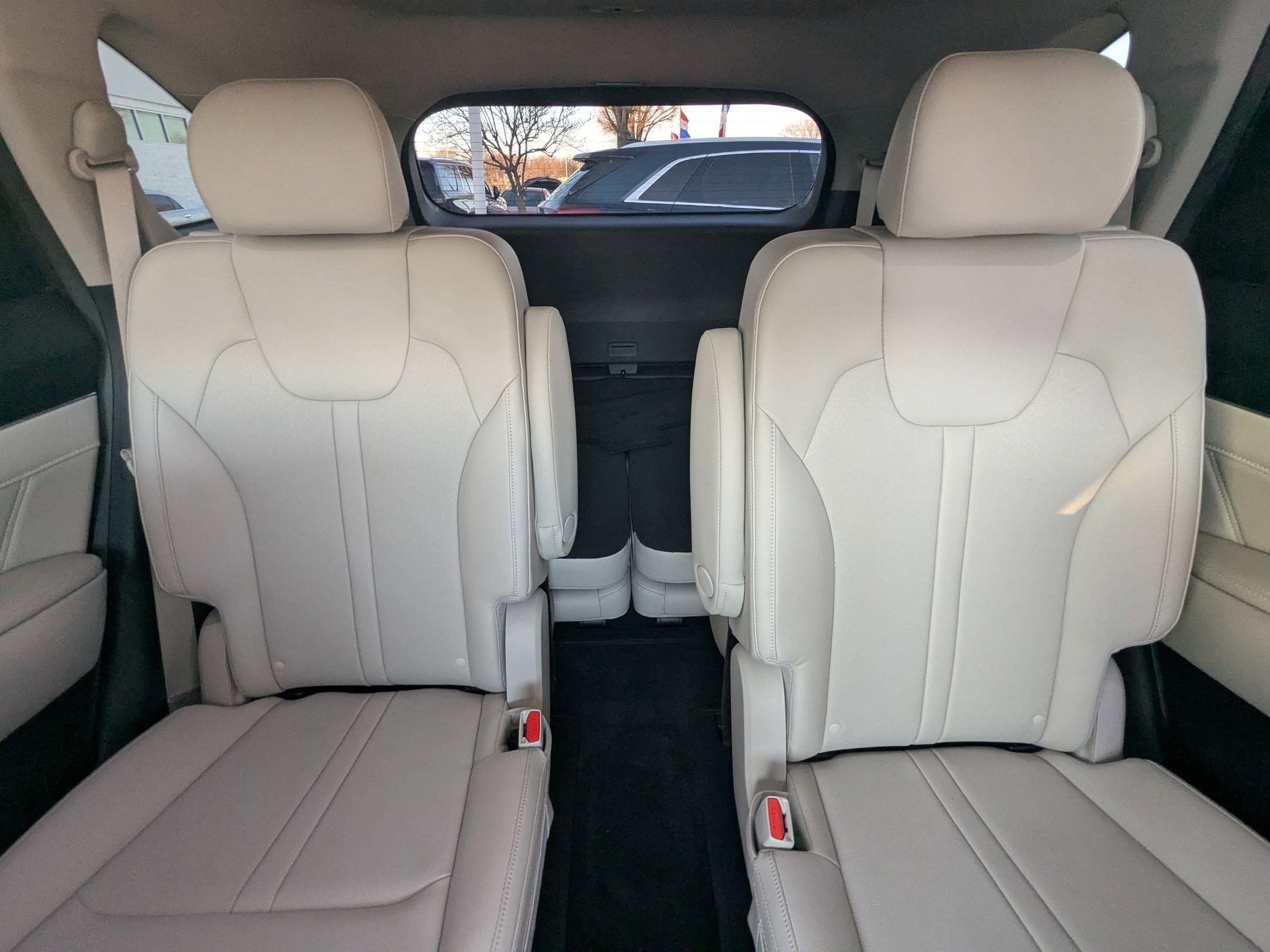 Certified 2023 Kia Sorento SX image 21