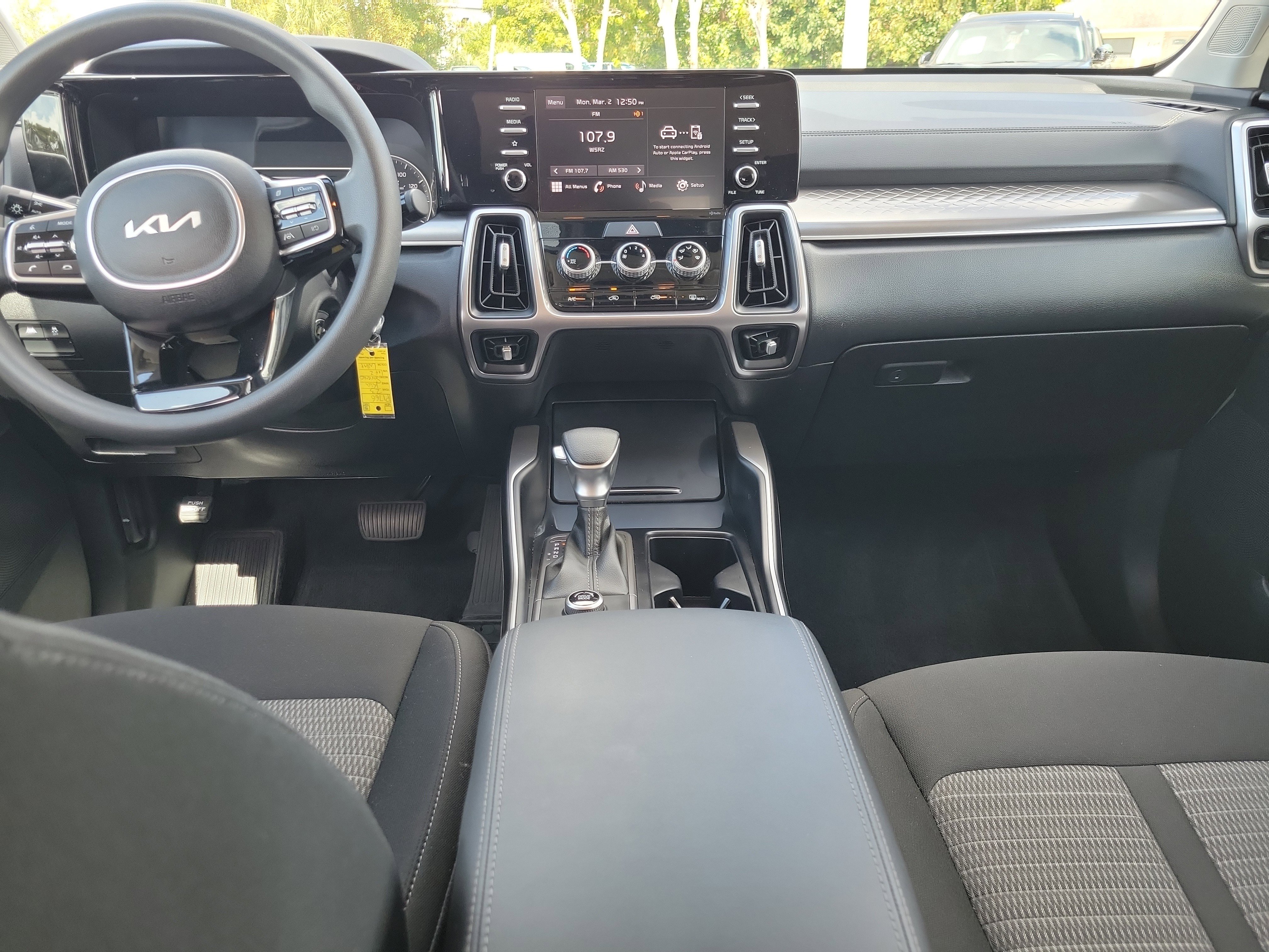 Certified 2023 Kia Sorento LX image 14