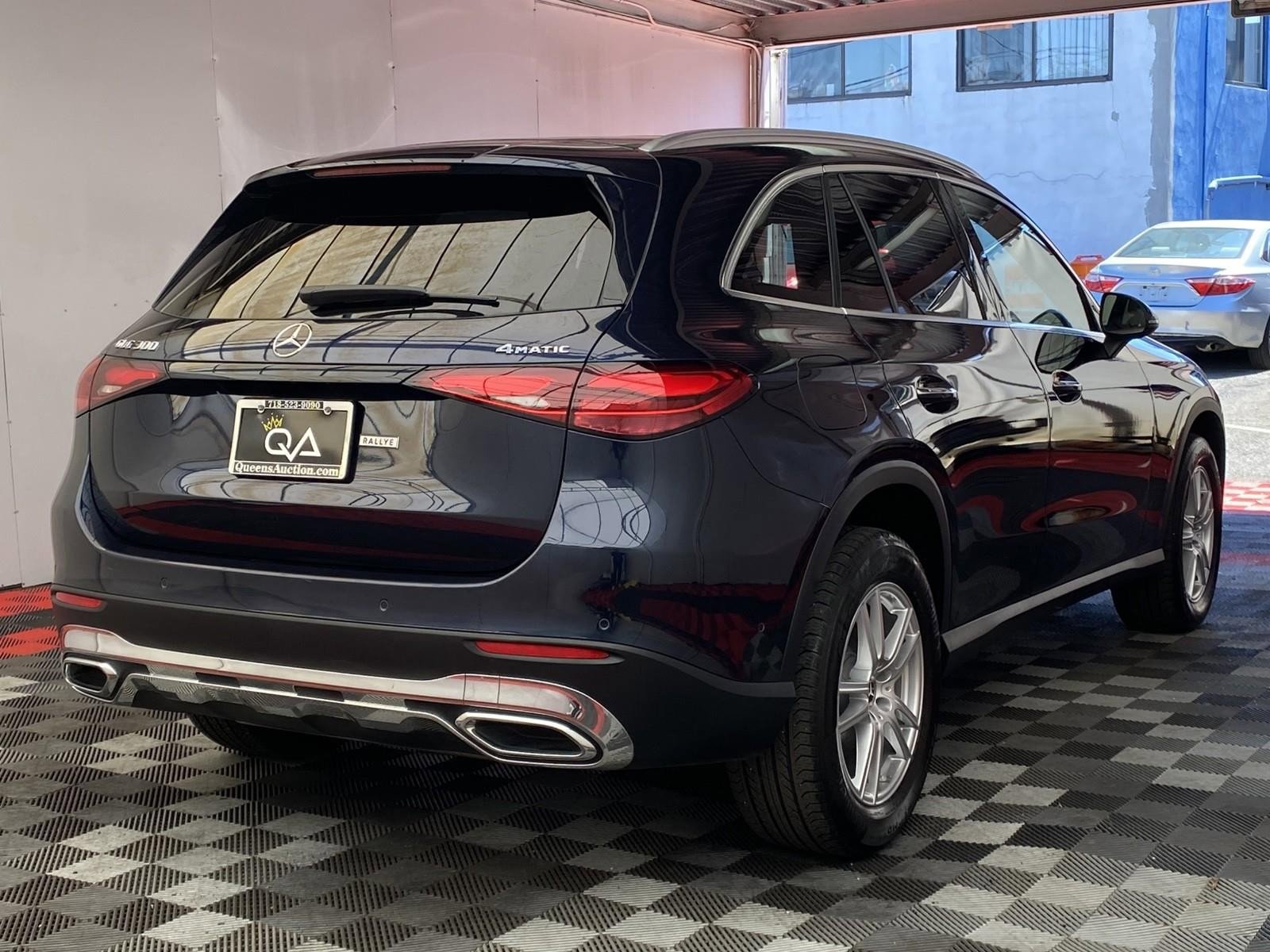 Used 2023 Mercedes-Benz GLC 300 4MATIC image 6