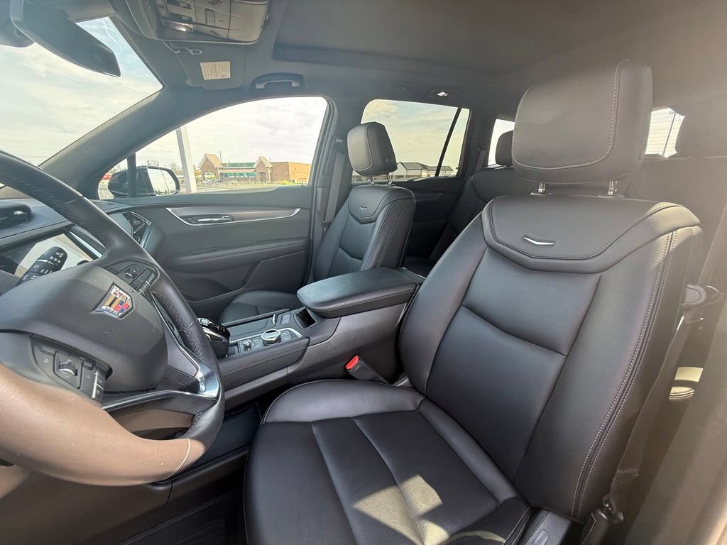 Certified 2024 Cadillac XT6 Luxury w/ LPO, Floor Liner Package AWD/4WD image 27