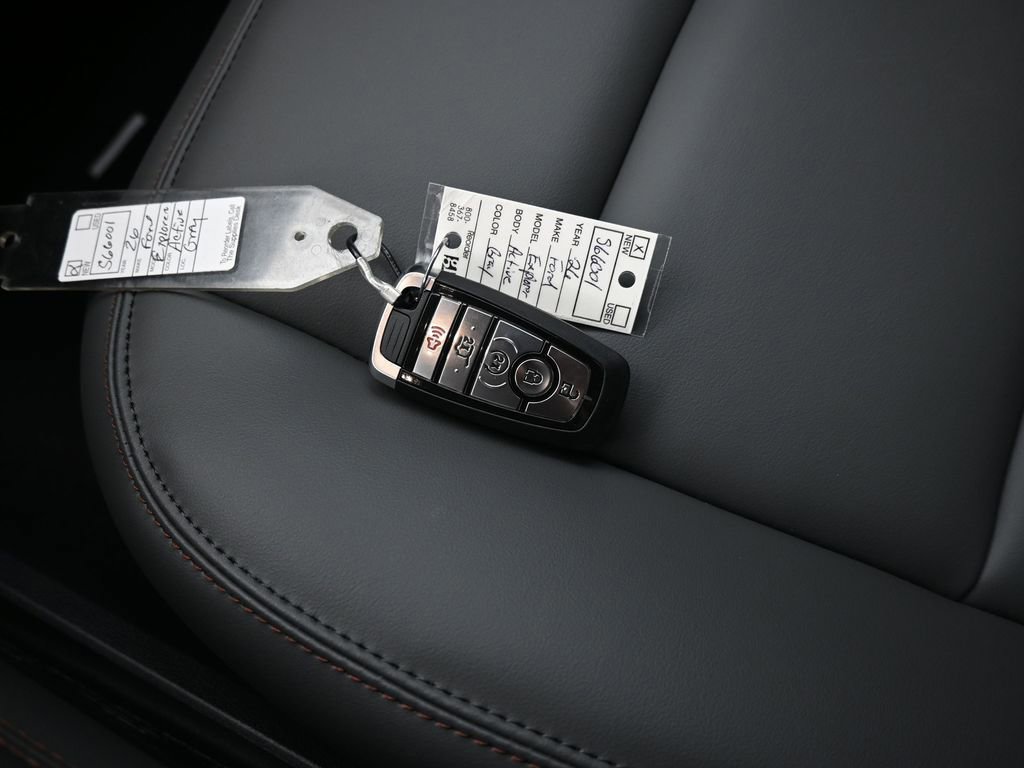 New 2026 Ford Explorer Active w/ Active Comfort Package AWD/4WD image 36