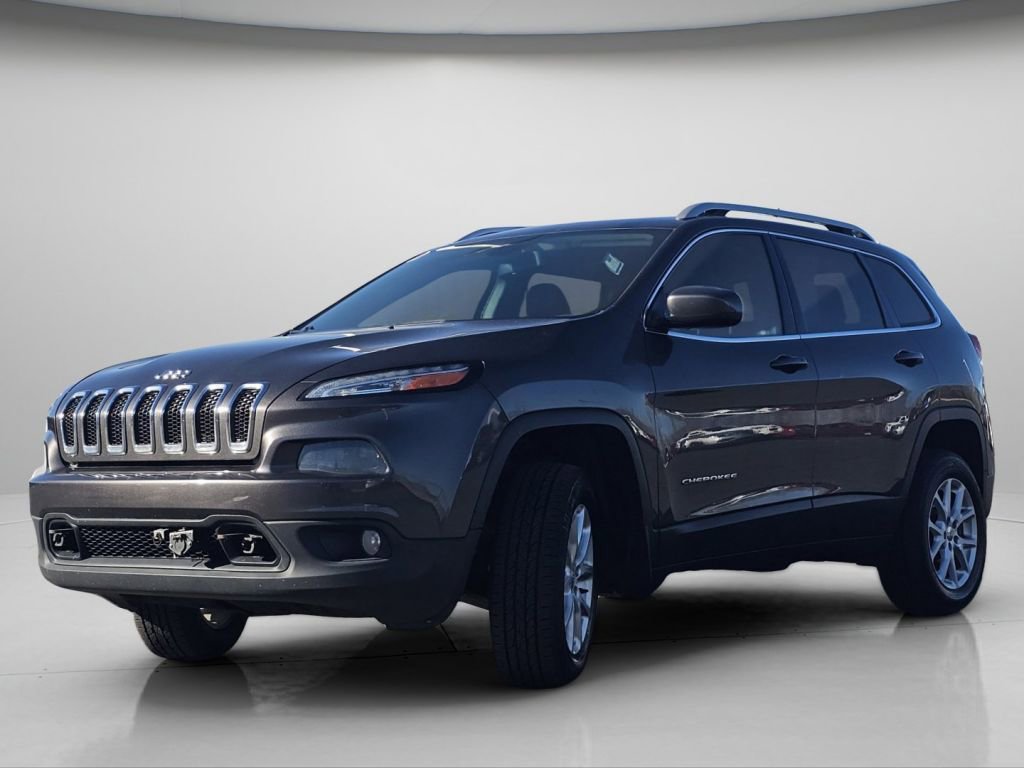 Used 2018 Jeep Cherokee Latitude Plus image 18