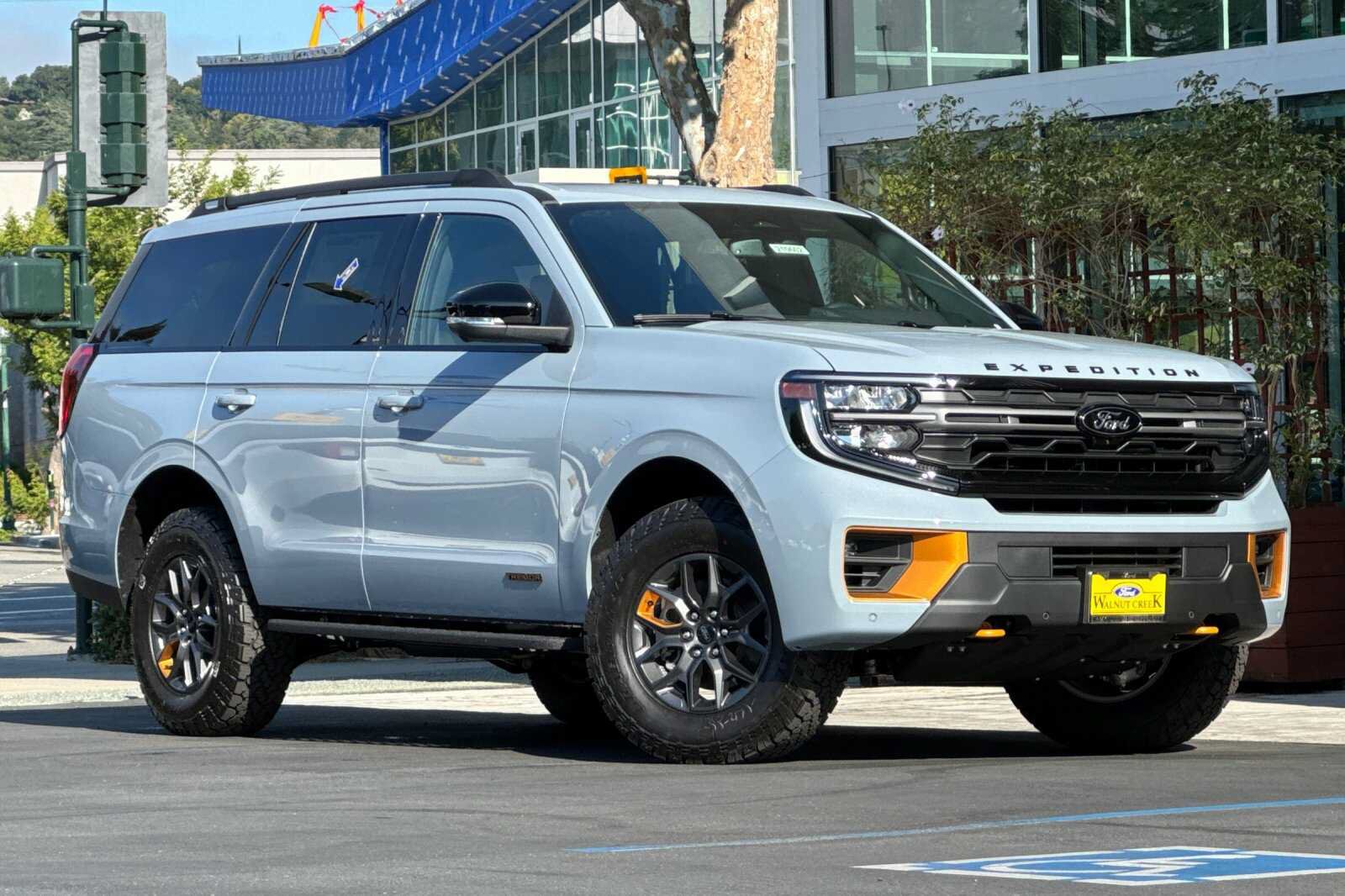 New 2026 Ford Expedition Tremor AWD/4WD image 2