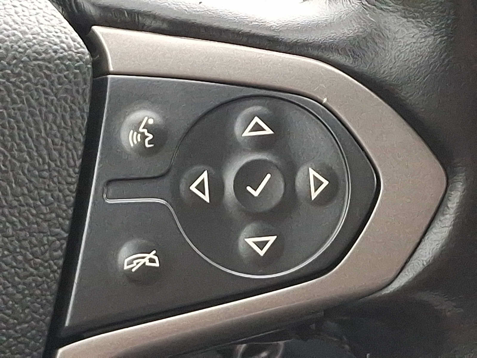 Used 2021 Chevrolet Colorado Z71 AWD/4WD image 22