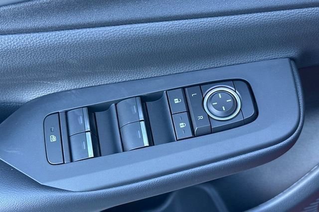 New 2026 Toyota Prius Plug-In Hybrid FWD image 13