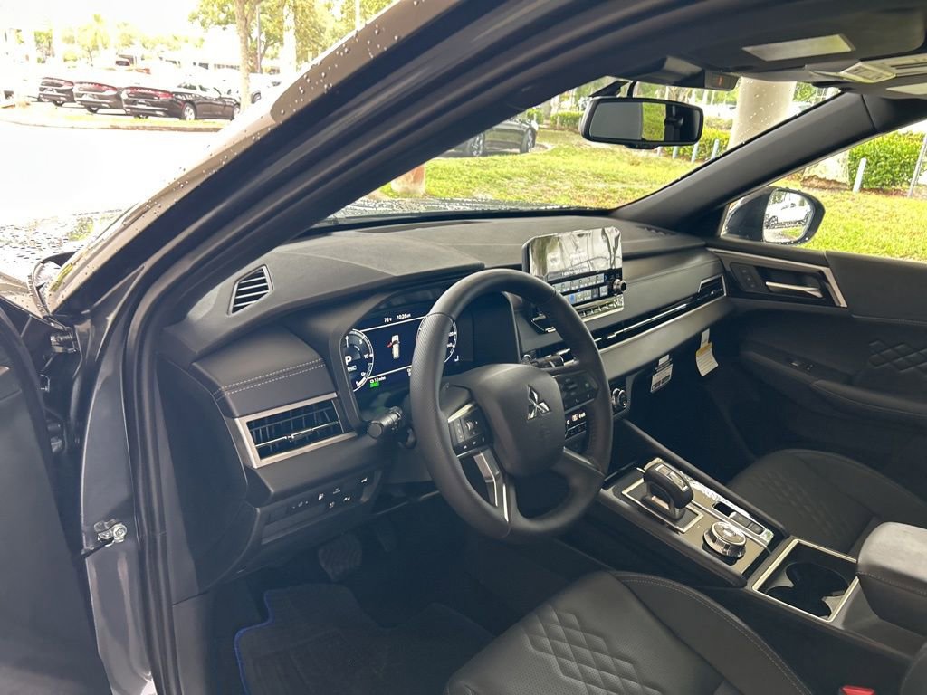 New 2025 Mitsubishi Outlander SEL Black Edition image 6
