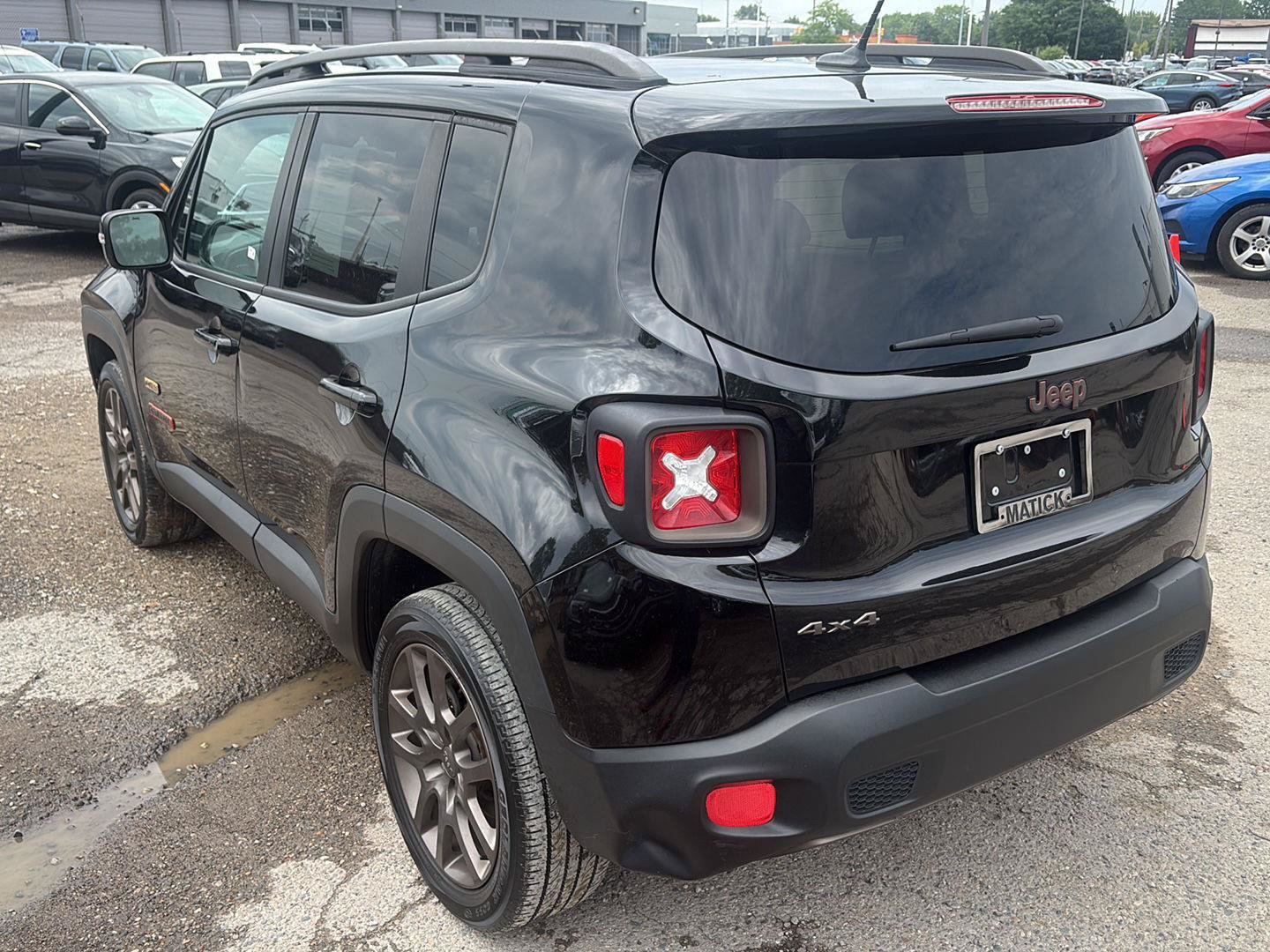 Used 2016 Jeep Renegade 75th Anniversary AWD/4WD image 5