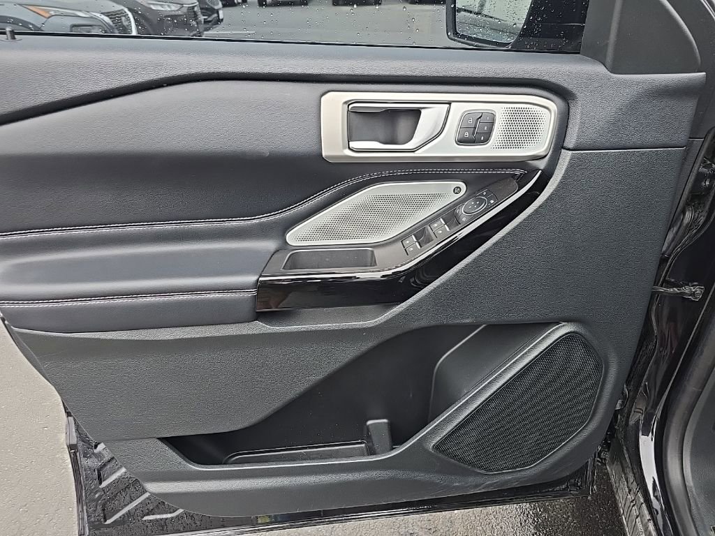 Used 2023 Ford Explorer ST w/ Equipment Group 401A AWD/4WD image 8