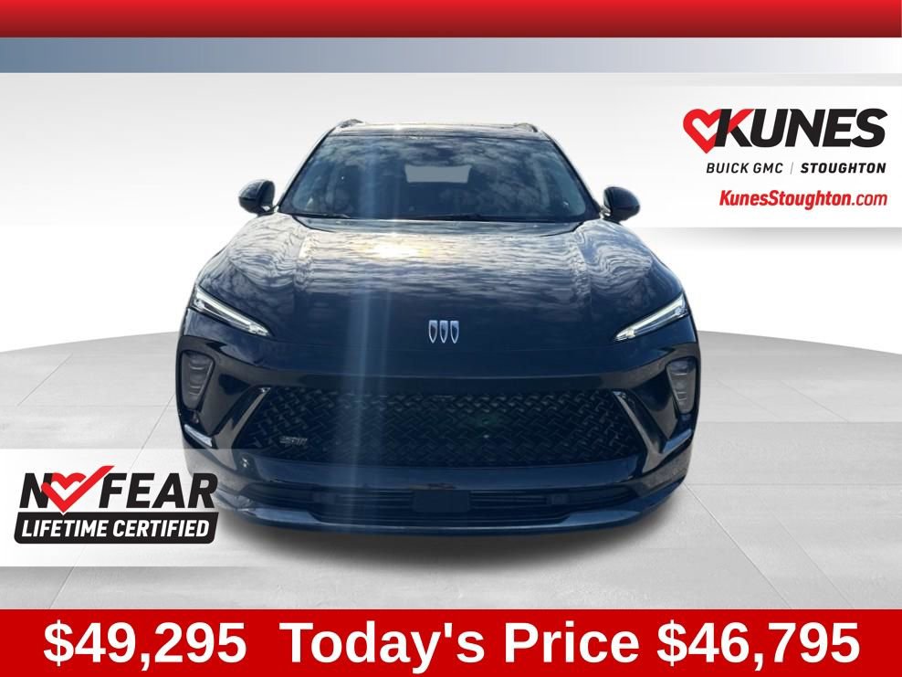 New 2026 Buick Envision Sport Touring image 5