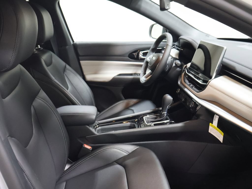 New 2026 Jeep Compass Limited AWD/4WD image 17