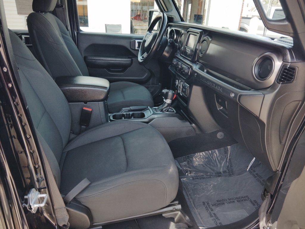 Used 2021 Jeep Wrangler Unlimited Sport AWD/4WD image 33