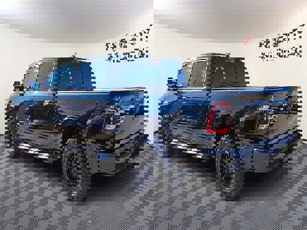 Used 2022 RAM 1500 Big Horn w/ Built-to-serve Edition image 5