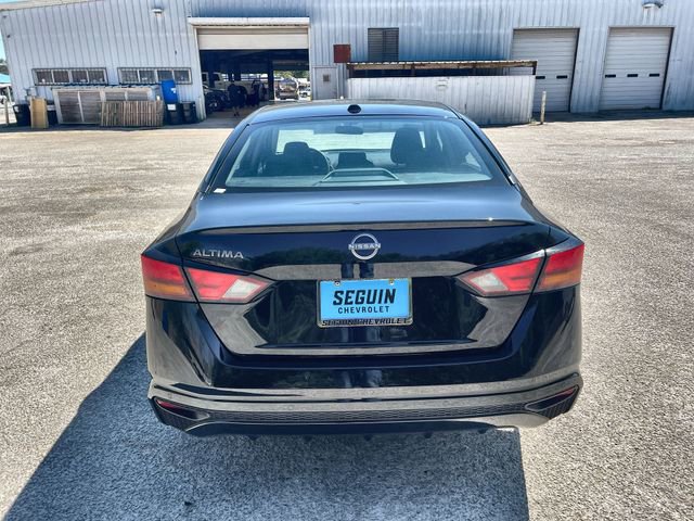Used 2025 Nissan Altima 2.5 SV image 31