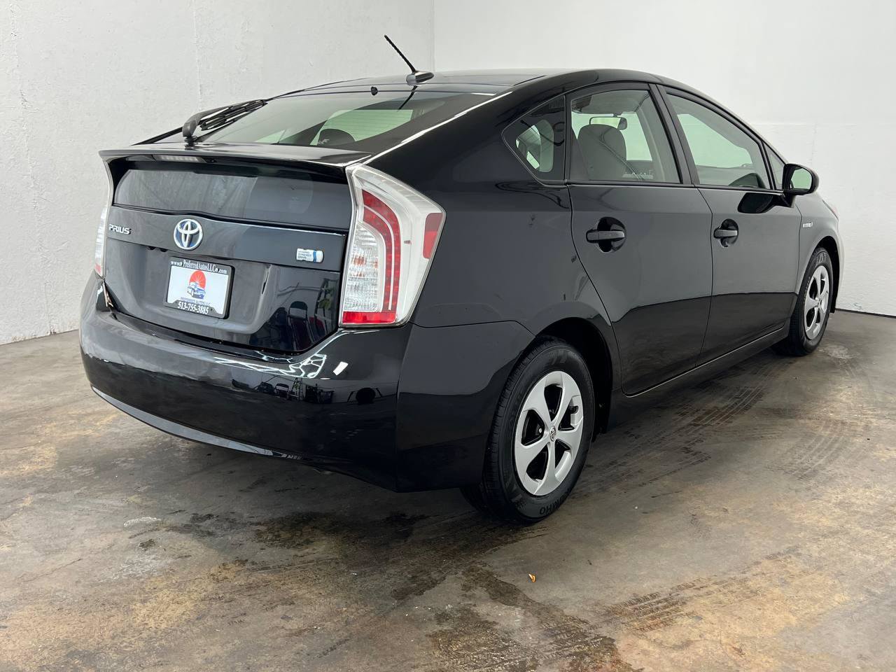 Used 2014 Toyota Prius Three w/ Solar Roof Package FWD image 4