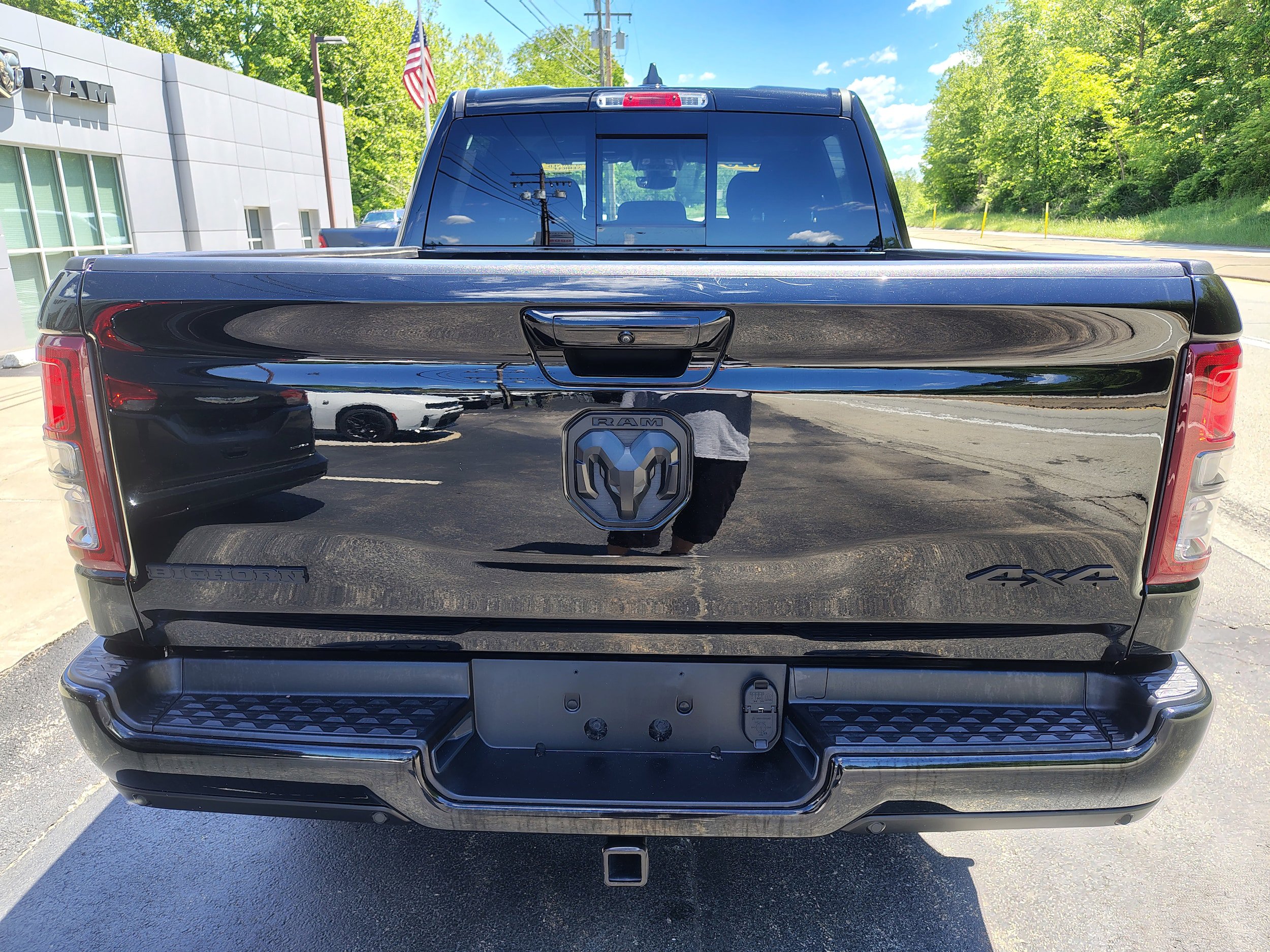 Used 2023 RAM 1500 Big Horn AWD/4WD image 9