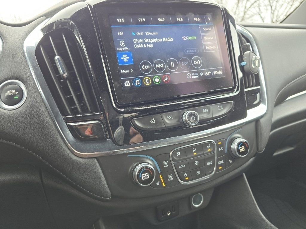 Used 2023 Chevrolet Traverse LT image 24