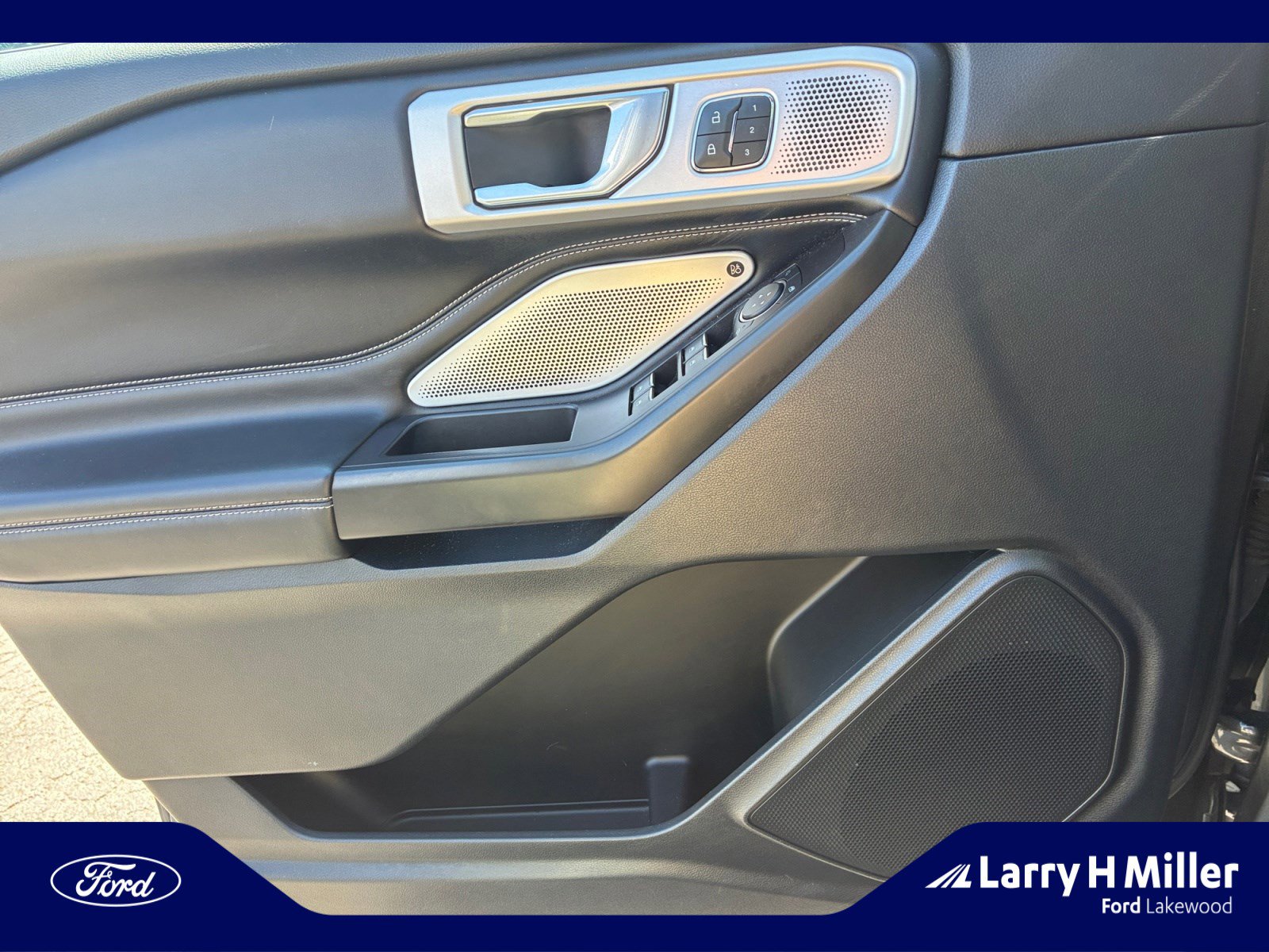 Used 2020 Ford Explorer ST w/ Premium Technology Package AWD/4WD image 13