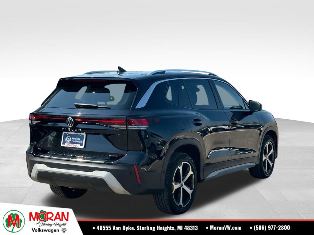 Certified 2025 Volkswagen Tiguan SE w/ Panoramic Sunroof Package AWD/4WD image 4