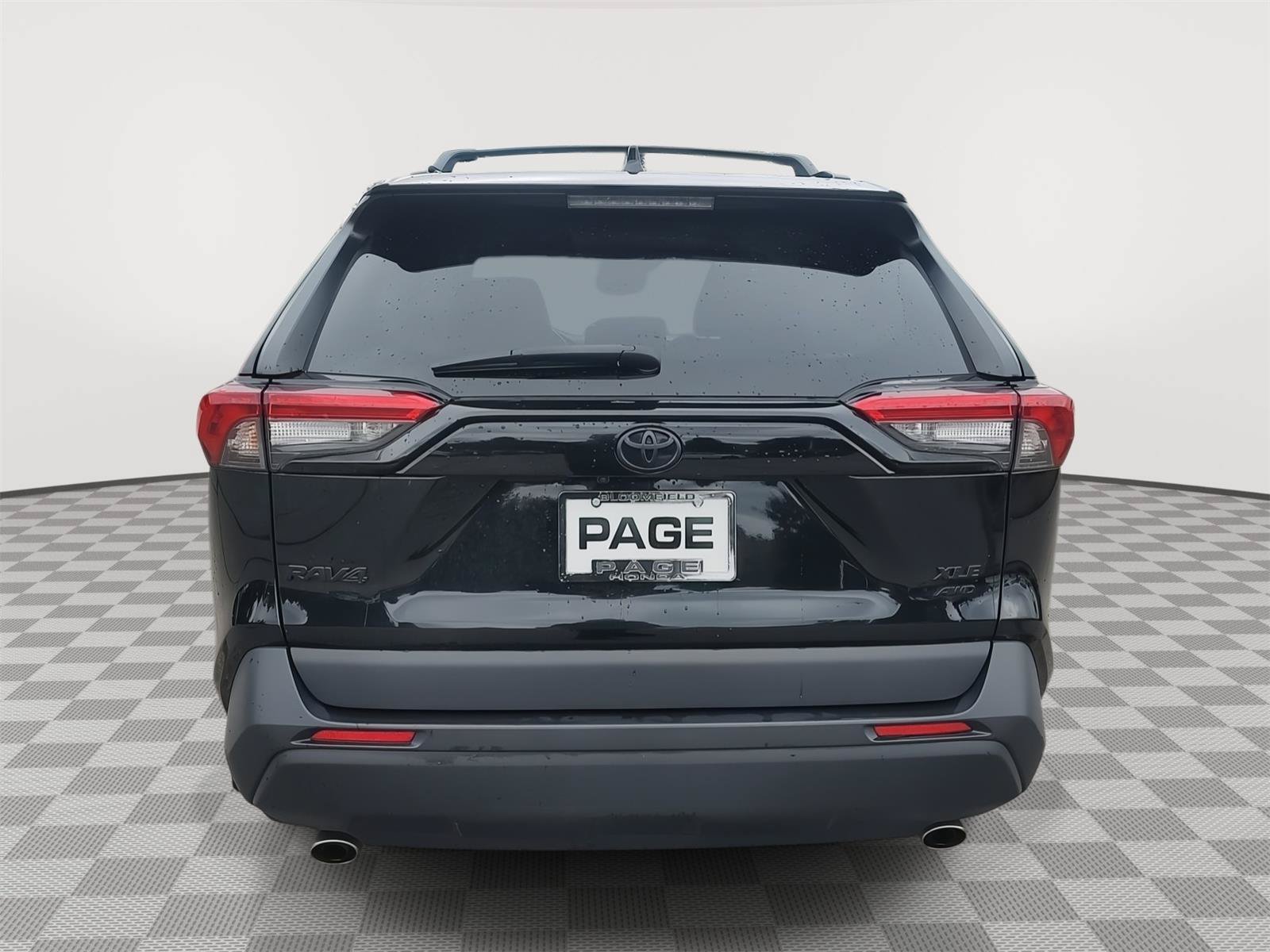 Used 2022 Toyota RAV4 XLE Premium AWD/4WD image 28