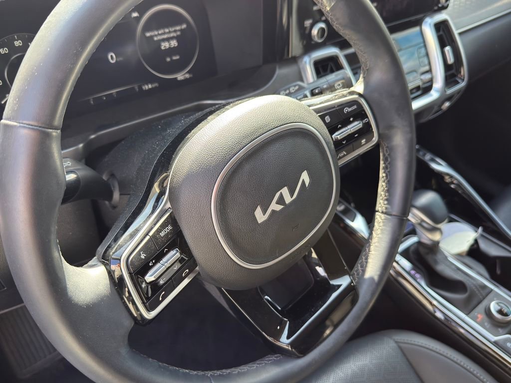 Used 2023 Kia Sorento SX image 11