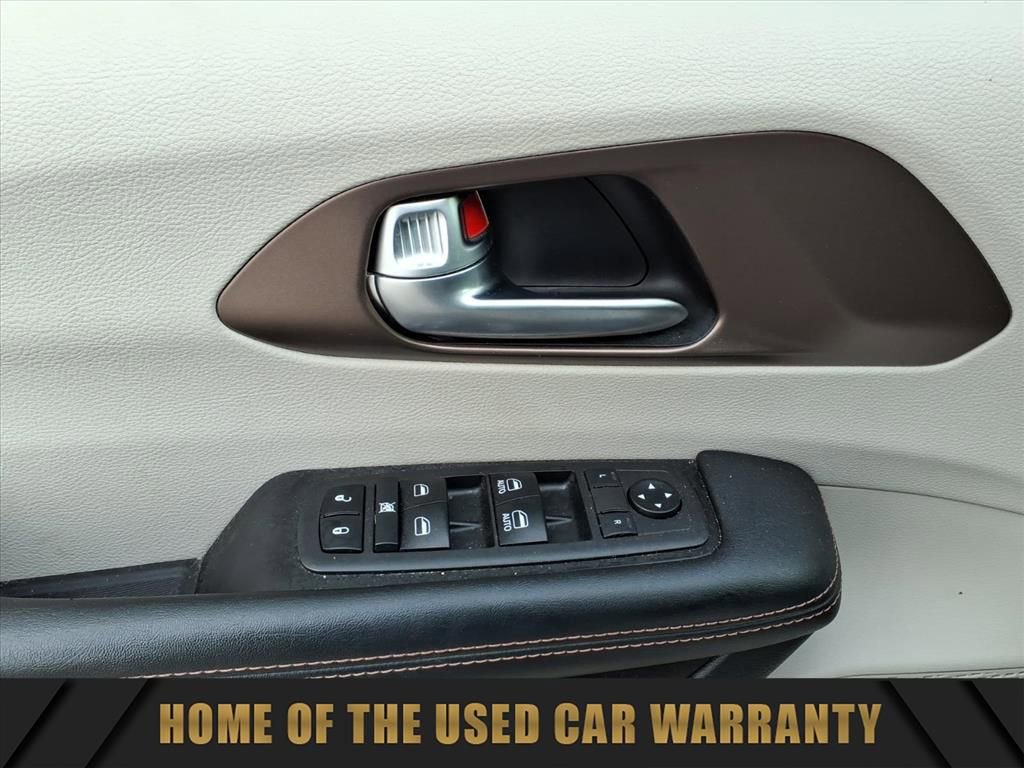 Used 2019 Chrysler Pacifica LX image 13