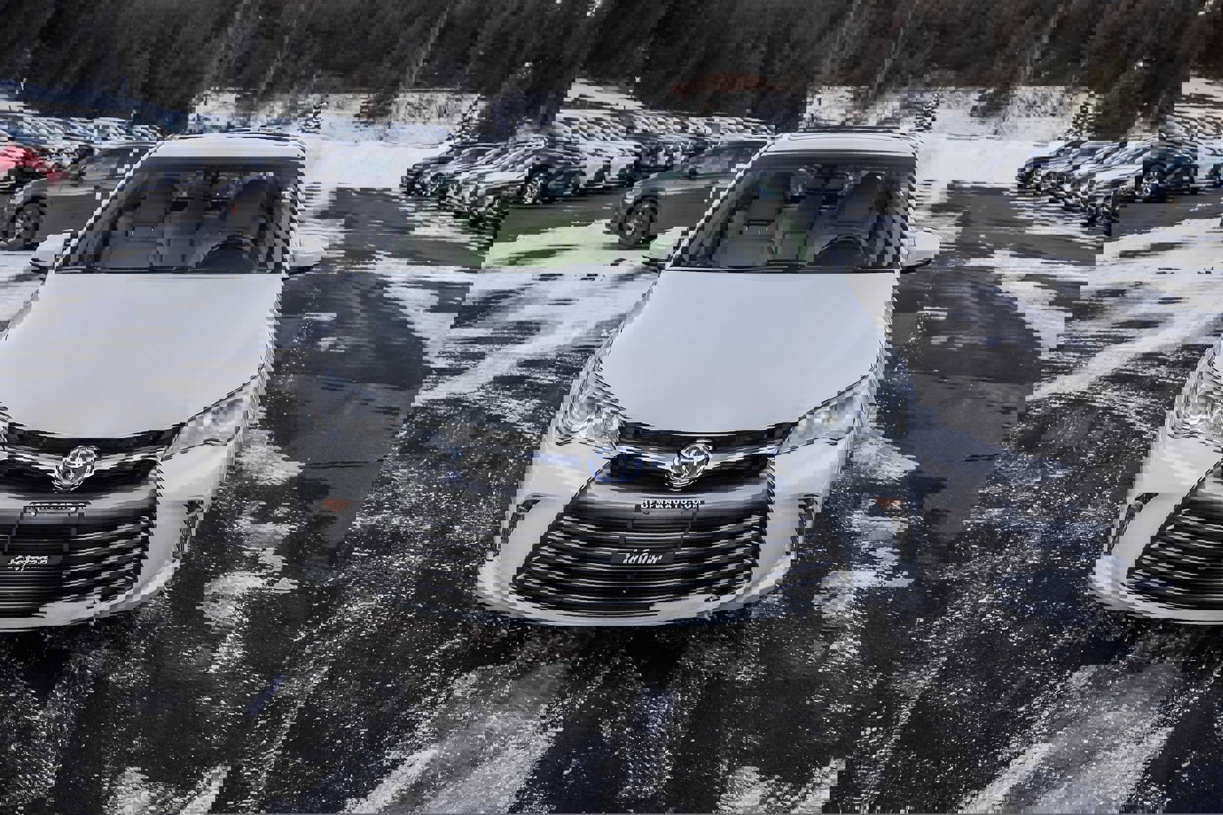 Used 2016 Toyota Camry XLE image 3