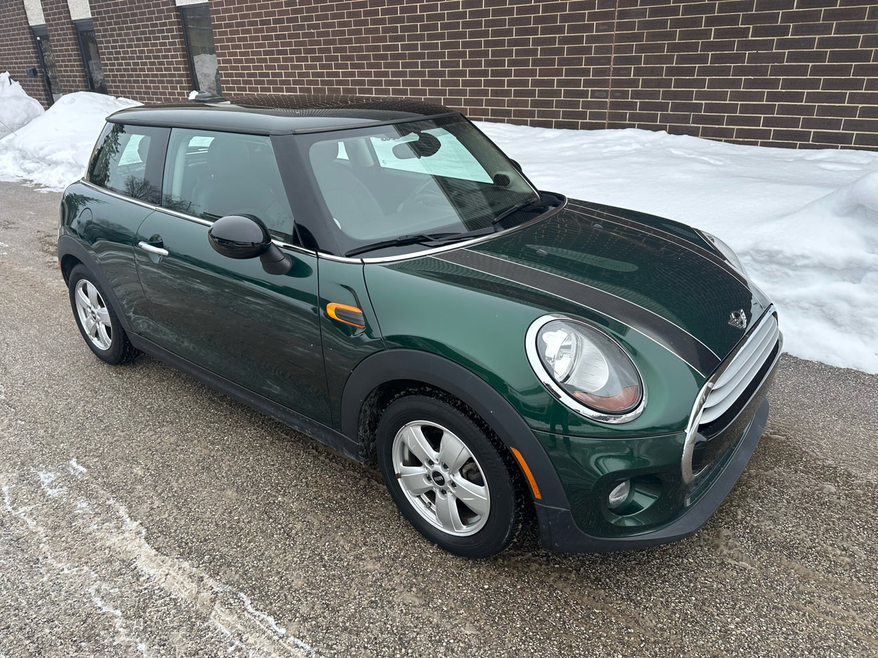 Used 2015 MINI Cooper 2-Door Hardtop image 23