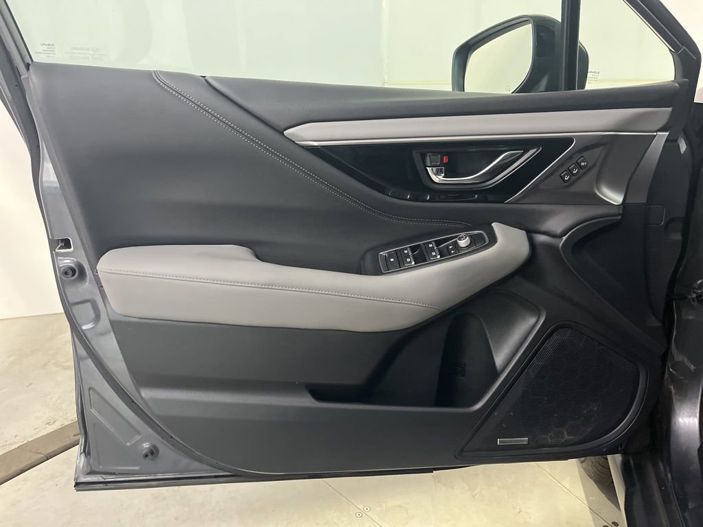Used 2023 Subaru Outback Limited image 26