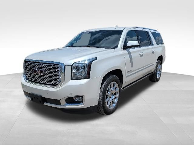 Used 2015 GMC Yukon XL Denali w/ Premium Package AWD/4WD image 28