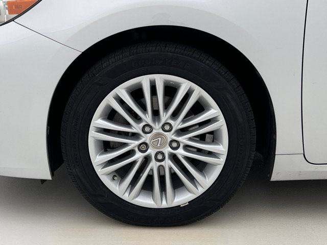 Used 2013 Lexus ES 350 w/ Luxury Pkg FWD image 27