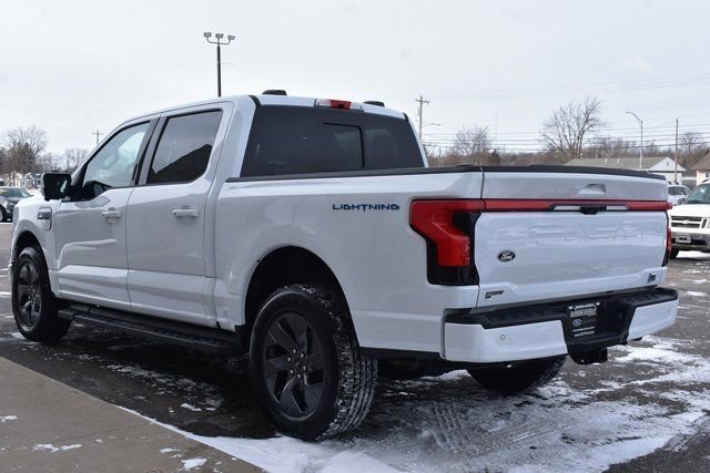 Used 2024 Ford F150 Lightning Lariat image 10