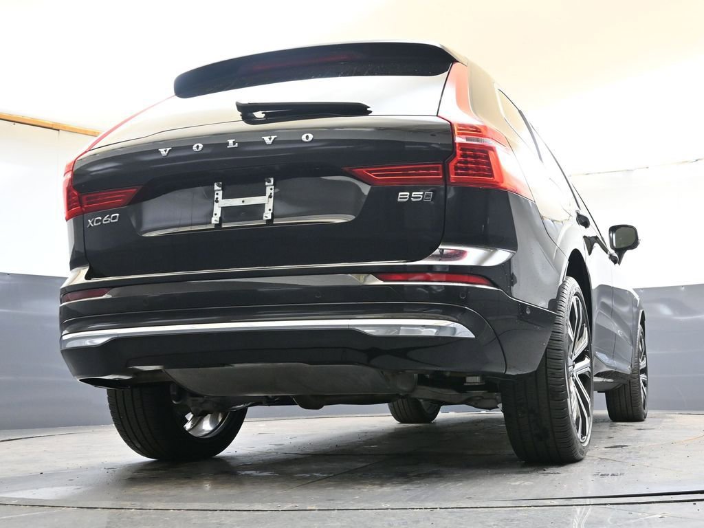 Used 2023 Volvo XC60 B5 Ultimate w/ Climate Package AWD/4WD image 38