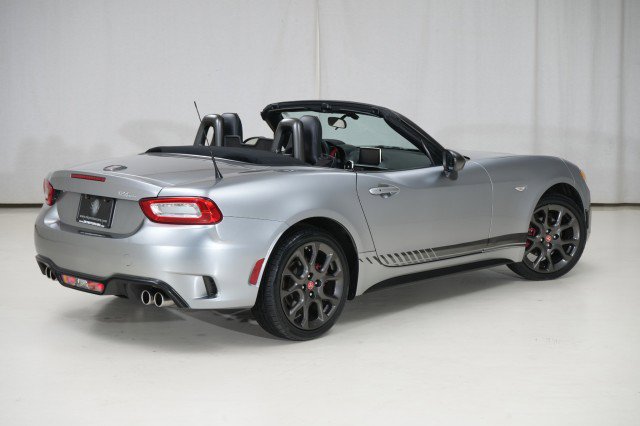 Used 2017 FIAT 124 Spider Abarth image 18