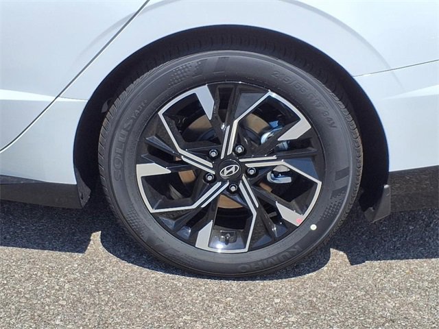New 2025 Hyundai Sonata SEL image 6