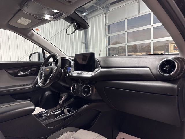 Used 2023 Chevrolet Blazer LT AWD/4WD image 28