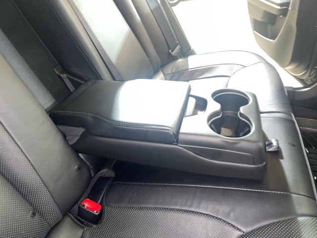 Used 2017 Chrysler 300 C image 18