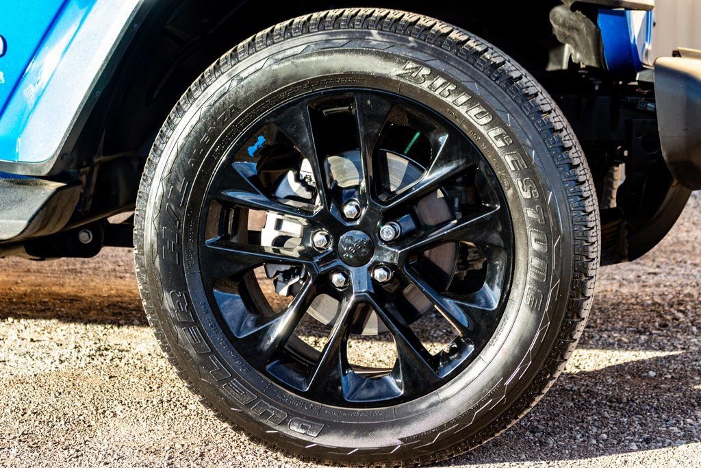 Used 2022 Jeep Wrangler Unlimited Sahara image 10