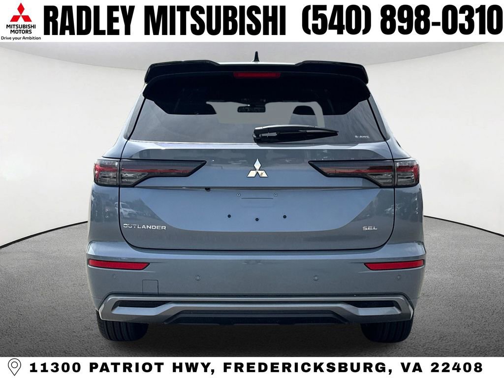New 2026 Mitsubishi Outlander SEL image 4