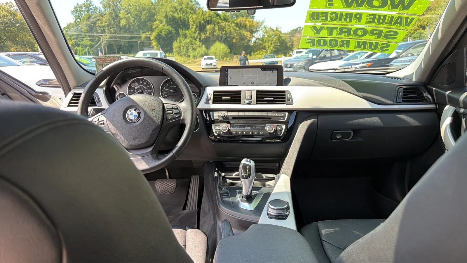 Used 2018 BMW 320i xDrive Sedan w/ Convenience Package AWD/4WD image 27