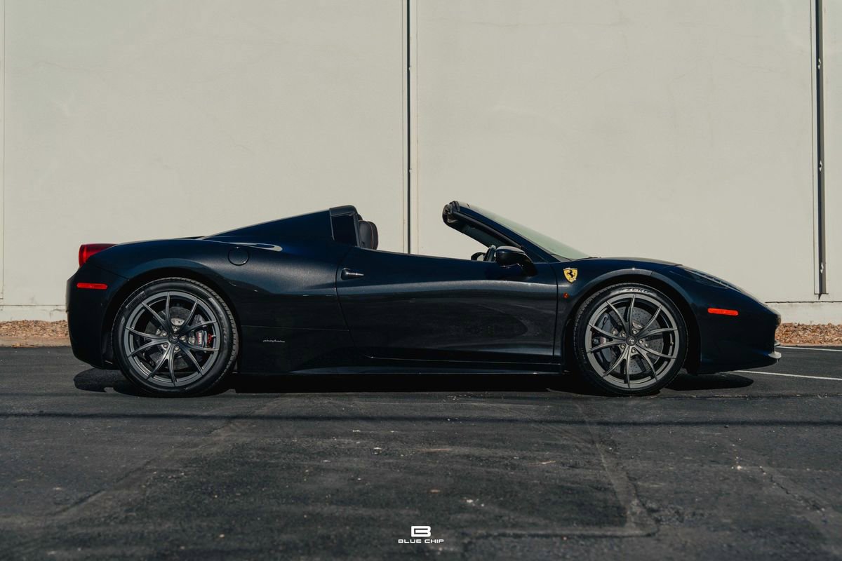Used 2014 Ferrari 458 Spider image 35
