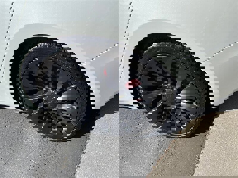 Used 2023 Tesla Model 3 Performance image 12
